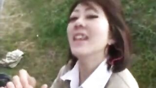 Japanese Amateur: Amateur Japanese Girl Almost Gets Caught Sucking Dick Outdoors #2